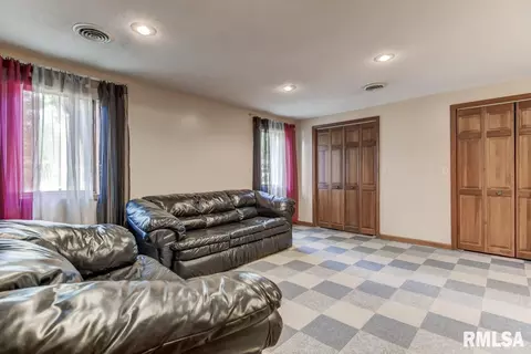 3804 W Bluffs Rd, Springfield, IL 62711 photo 32