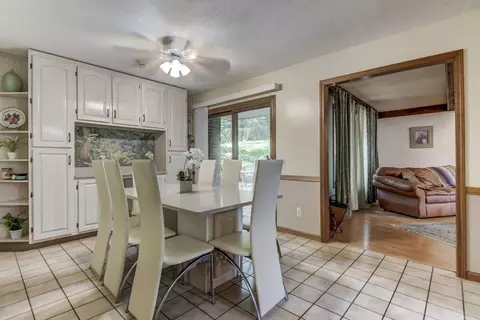 3804 W Bluffs Rd, Springfield, IL 62711 photo 12