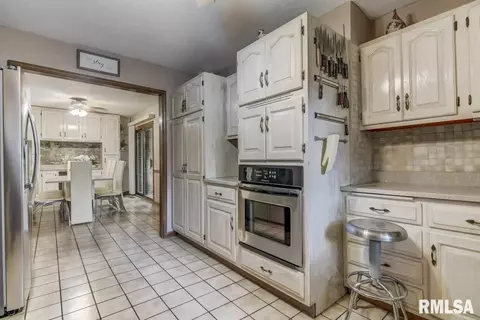 3804 W Bluffs Rd, Springfield, IL 62711 photo 6
