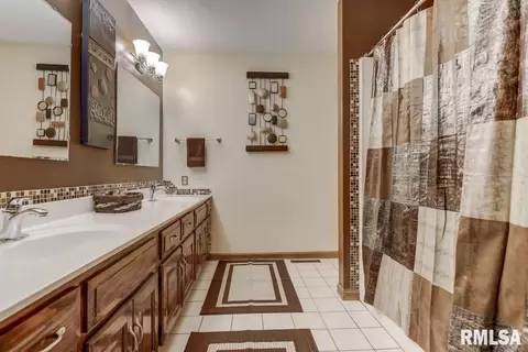 3804 W Bluffs Rd, Springfield, IL 62711 photo 27