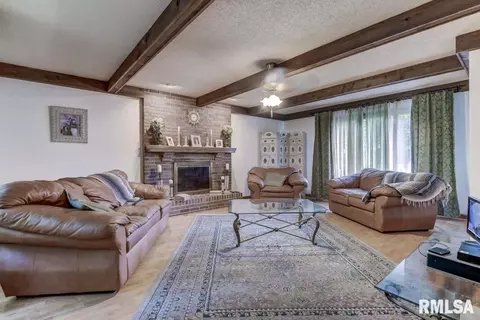 3804 W Bluffs Rd, Springfield, IL 62711 photo 3