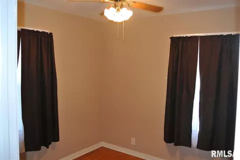 1320 N Wesley St, Springfield, IL 62702 photo 14