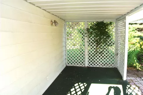 1320 N Wesley St, Springfield, IL 62702 photo 10