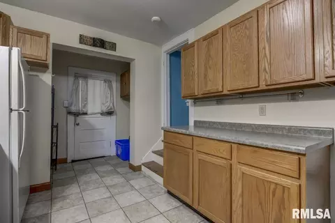 1706 S Whittier Ave, Springfield, IL 62704 photo 8