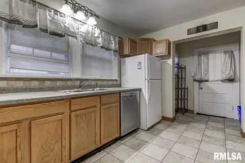 1706 S Whittier Ave, Springfield, IL 62704 photo 7
