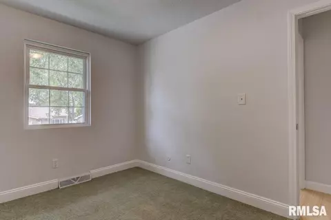 14 Lucerne Dr, Springfield, IL 62707 photo 16