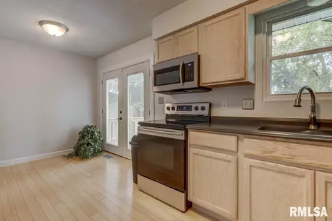 14 Lucerne Dr, Springfield, IL 62707 photo 10