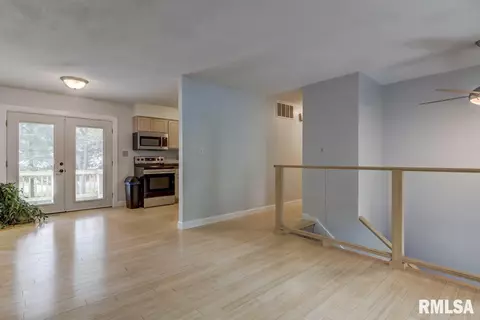 14 Lucerne Dr, Springfield, IL 62707 photo 5