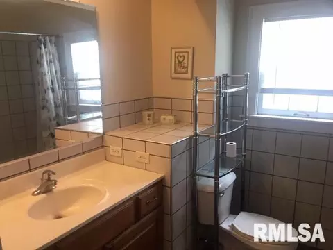 914 N 11th St, Springfield, IL 62702 photo 14