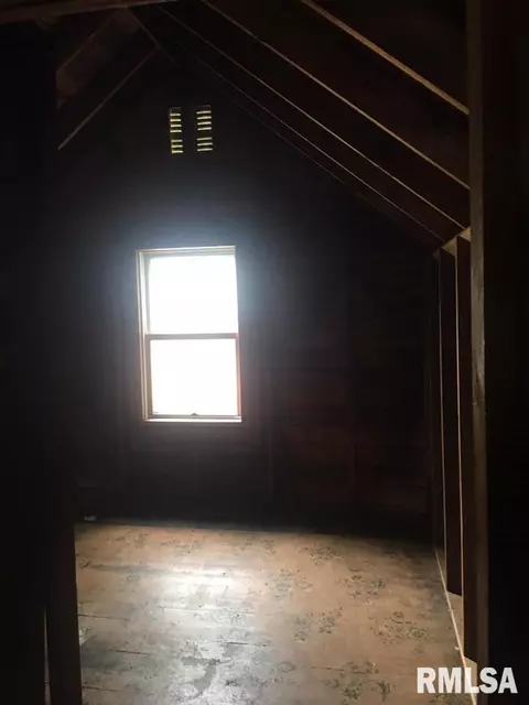914 N 11th St, Springfield, IL 62702 photo 28