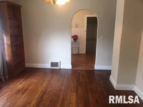 914 N 11th St, Springfield, IL 62702 photo 18