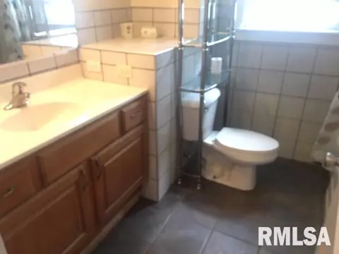 914 N 11th St, Springfield, IL 62702 photo 9