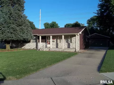 312 Saxon St, Springfield, IL 62704 photo 1