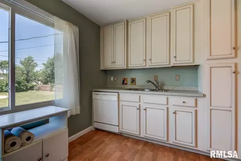 3225 Sherman St, Springfield, IL 62703 photo 11