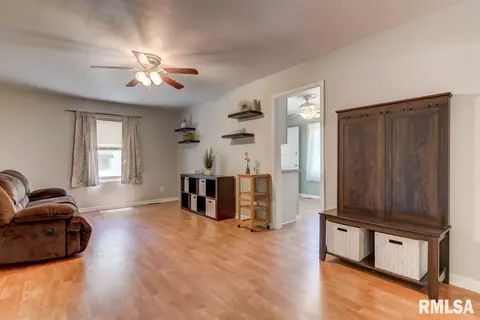 3225 Sherman St, Springfield, IL 62703 photo 4