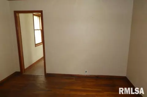 1219 N Bengel St, Springfield, IL 62702 photo 9