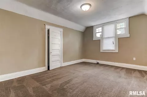 212 W Pine St, Springfield, IL 62704 photo 10