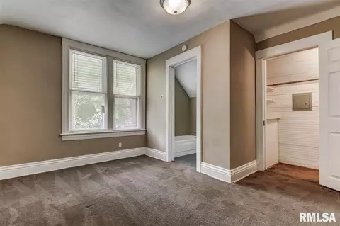 212 W Pine St, Springfield, IL 62704 photo 7