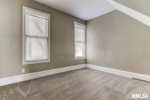 212 W Pine St, Springfield, IL 62704 photo 8