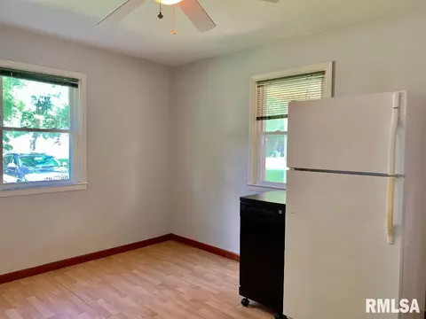 3104 S 13th St, Springfield, IL 62703 photo 17