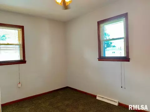 3104 S 13th St, Springfield, IL 62703 photo 9