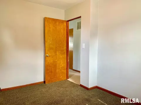 3104 S 13th St, Springfield, IL 62703 photo 10