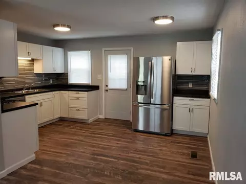 11 Salem Rd, Springfield, IL 62702 photo 3