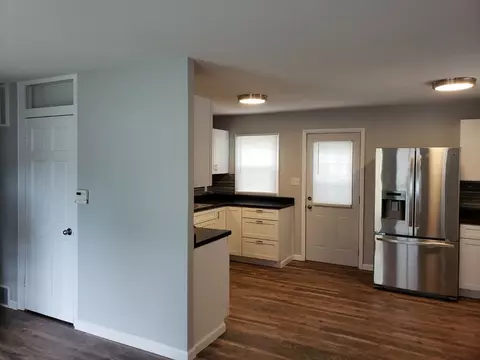 11 Salem Rd, Springfield, IL 62702 photo 4