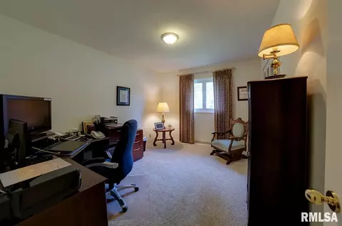 30 Horseshoe Dr, Springfield, IL 62702 photo 22