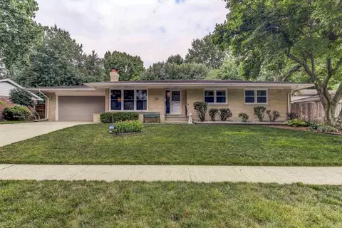 2205 Westview Ave, Springfield, IL 62704 photo 1