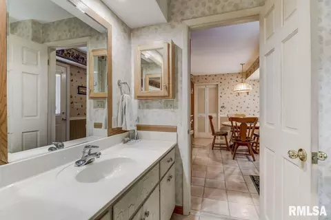 2205 Westview Ave, Springfield, IL 62704 photo 11
