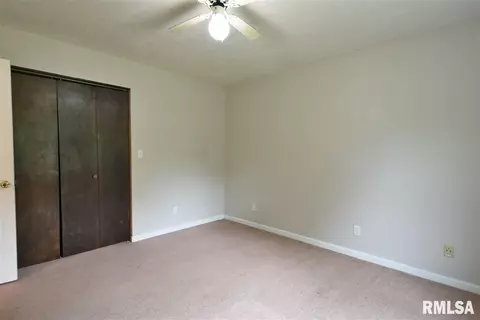 100 Genoa Dr, Springfield, IL 62703 photo 23
