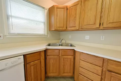 100 Genoa Dr, Springfield, IL 62703 photo 15