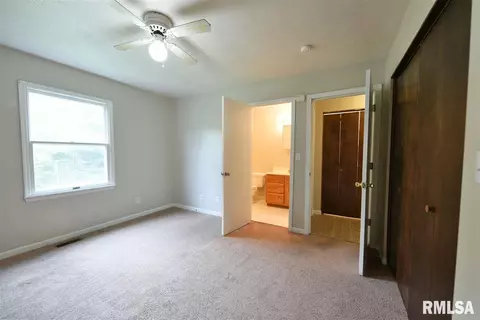 100 Genoa Dr, Springfield, IL 62703 photo 25