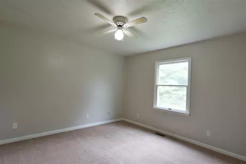 100 Genoa Dr, Springfield, IL 62703 photo 22