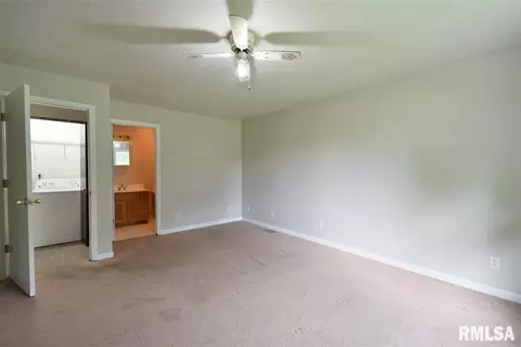 100 Genoa Dr, Springfield, IL 62703 photo 18
