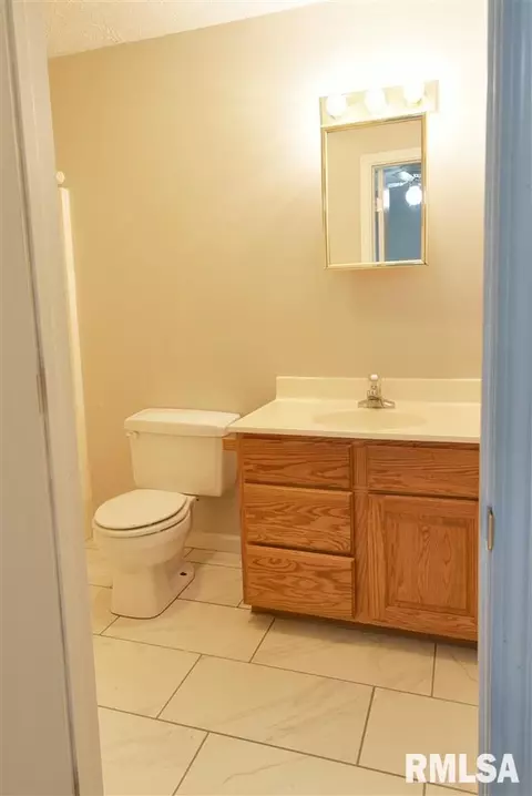 100 Genoa Dr, Springfield, IL 62703 photo 26