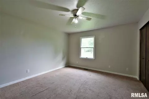 100 Genoa Dr, Springfield, IL 62703 photo 17