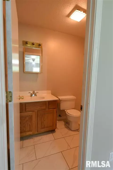 100 Genoa Dr, Springfield, IL 62703 photo 21