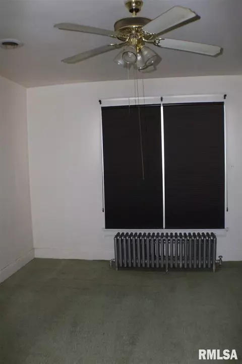 2005 Elizabeth St, Springfield, IL 62702 photo 9