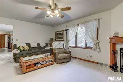 216 Prestwick Rd, Springfield, IL 62707 photo 14