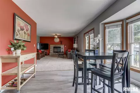 1108 Equestrian Ln, Springfield, IL 62712 photo 16