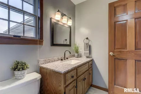 1108 Equestrian Ln, Springfield, IL 62712 photo 27