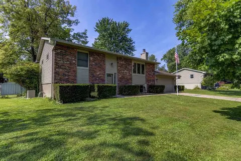 8 Rainbow Rd, Springfield, IL 62712 photo 2