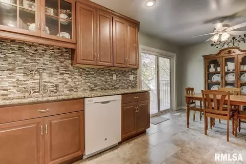 8 Rainbow Rd, Springfield, IL 62712 photo 11