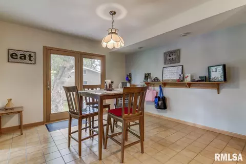93 Greencastle Cir, Springfield, IL 62707 photo 11