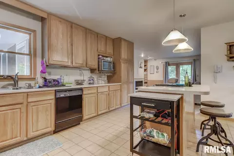 93 Greencastle Cir, Springfield, IL 62707 photo 8