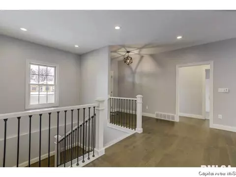 4220 Osage Rd, Springfield, IL 62711 photo 3