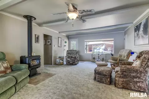 32 S Hazel Dell Ln, Springfield, IL 62712 photo 8