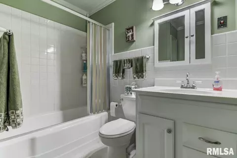 32 S Hazel Dell Ln, Springfield, IL 62712 photo 22